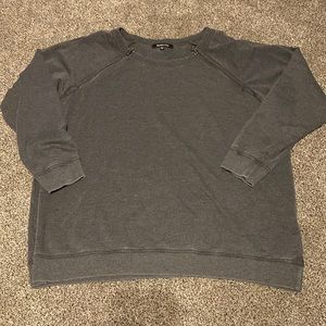 Womens crew neck sweatshirt with zippers